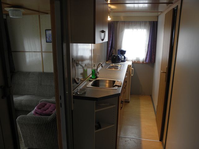 k-Einbaukueche Mobilheim Veranda.JPG